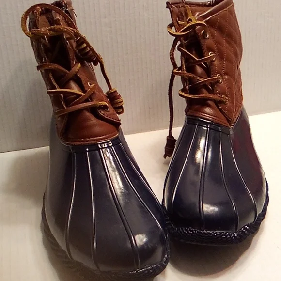 STEVE MADDEN - Picture 2 of 6